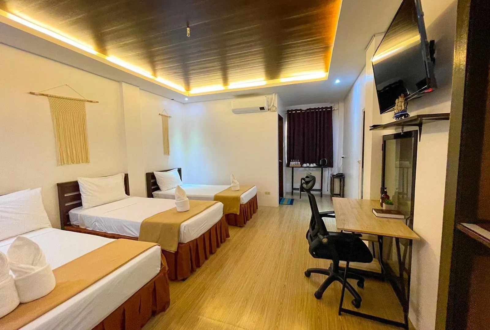 Noah'S Ark Hotel Powered By Cocotel Dauis 3*,