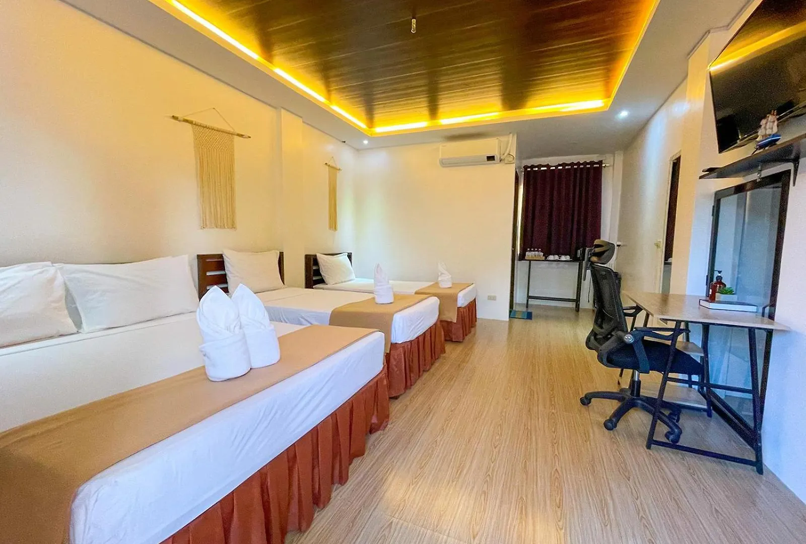 Noah'S Ark Hotel Powered By Cocotel Dauis