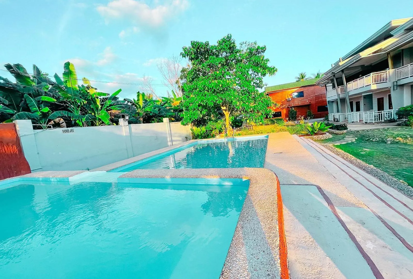 Noah'S Ark Hotel Powered By Cocotel Dauis