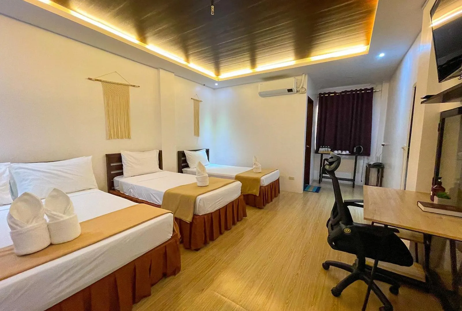 Noah'S Ark Hotel Powered By Cocotel Dauis