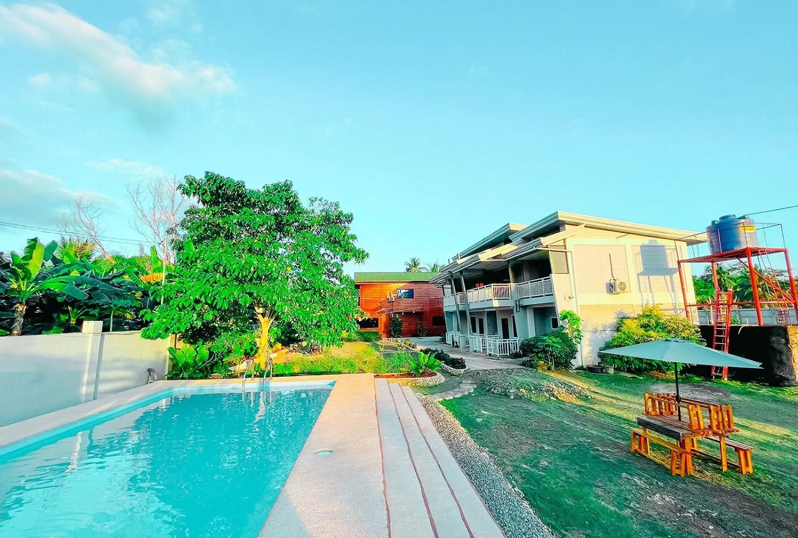 Noah'S Ark Hotel Powered By Cocotel Dauis